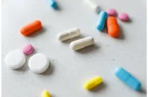 Ktore vitaminy pomahaju na zdrave zuby a dasna?