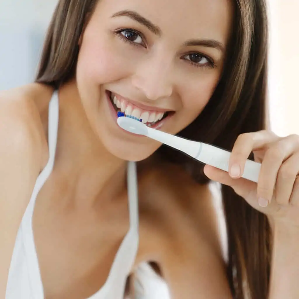 Oral-B Pulsonic Slim Clean 2000 White - štíhly a funkčný dizajn