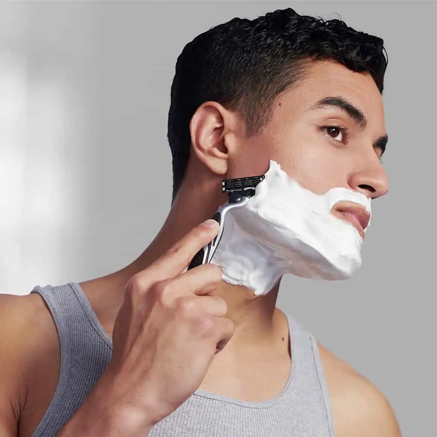Pánsky holiaci strojček Gillette Mach 3 je overená klasika