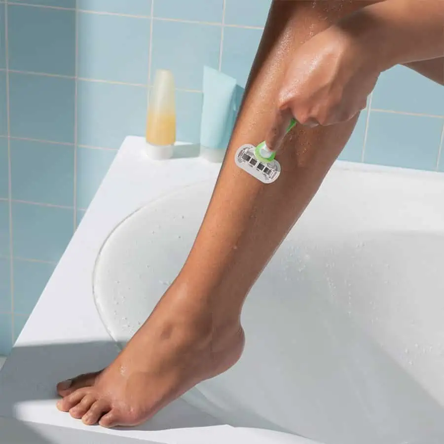 Najlepší spôsob oholenia nôh s Gillette Venus Extra Smooth