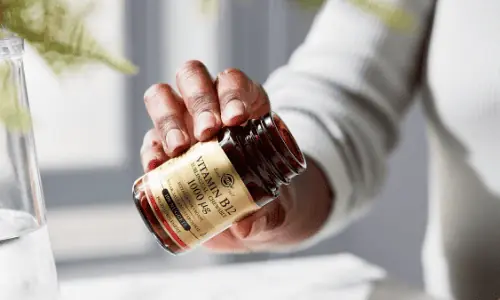 Solgar Vitamín B12 vo forme rastlinných kapsúl